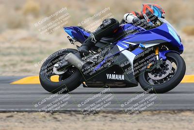 media/Jan-14-2023-SoCal Trackdays (Sat) [[497694156f]]/Turn 4 Set 2 (1030am)/